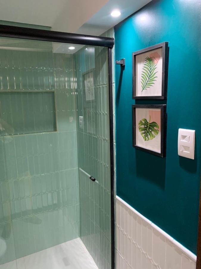 לאורו דה פרייטס Casa De Temporada 4 Quartos Sendo 2 Suites Em Vilas Do Atlantico - 200 M Da Praia E 6 Km Da Capital מראה חיצוני תמונה